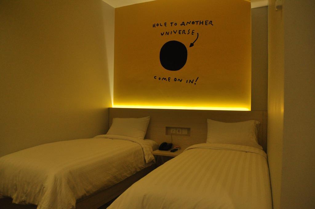Summer Bed & Breakfast Banjarmasin  Oda fotoğraf